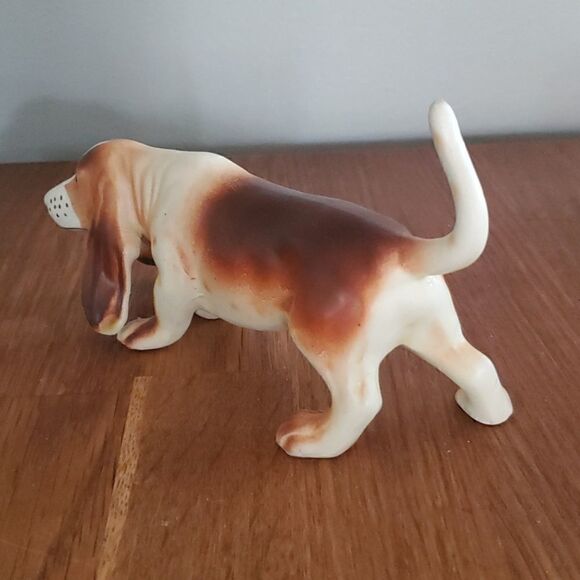 Porcelain Basset Hound Dog Figurine  - Picture 6 of 6